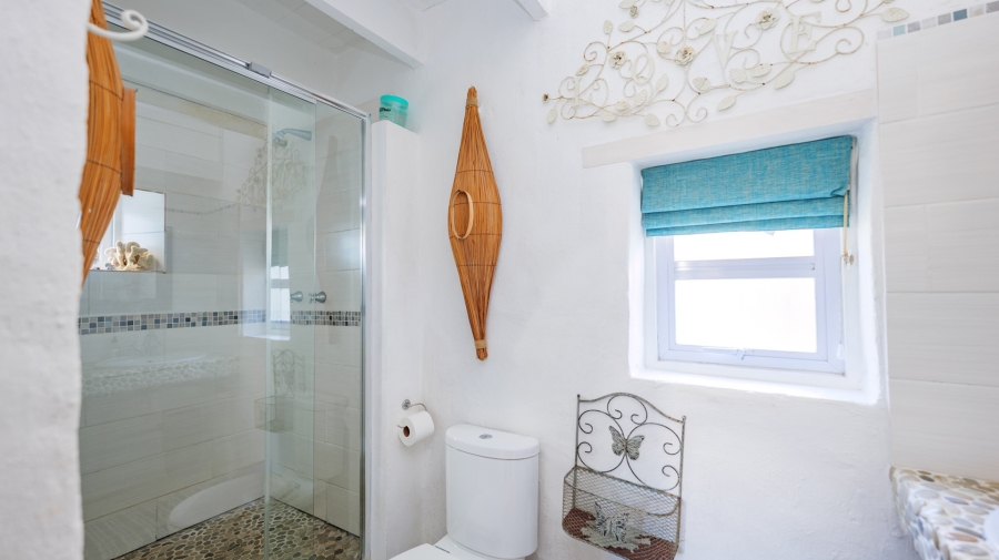 4 Bedroom Property for Sale in Struisbaai Western Cape